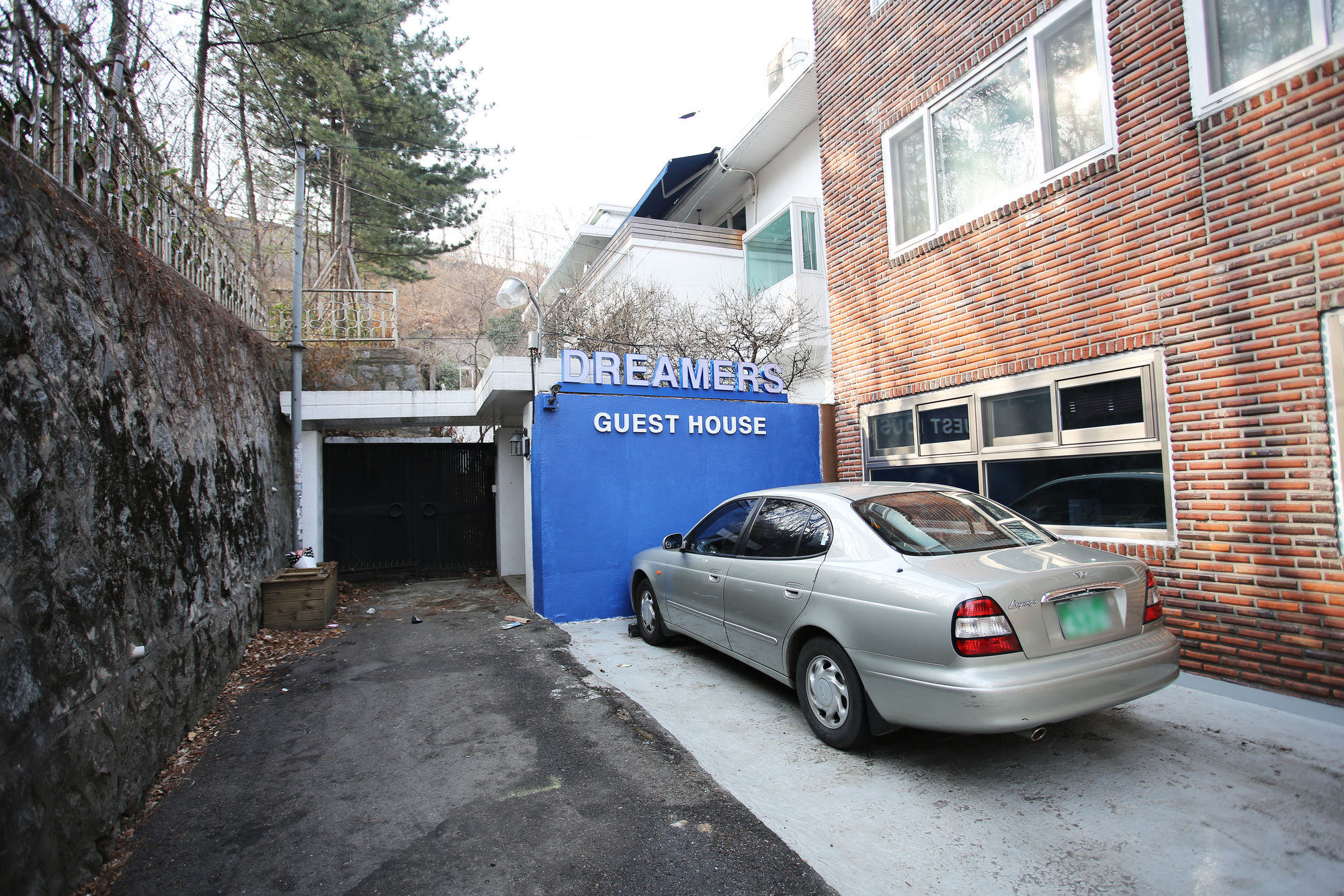 Фото Dreamers Guesthouse - Hostel