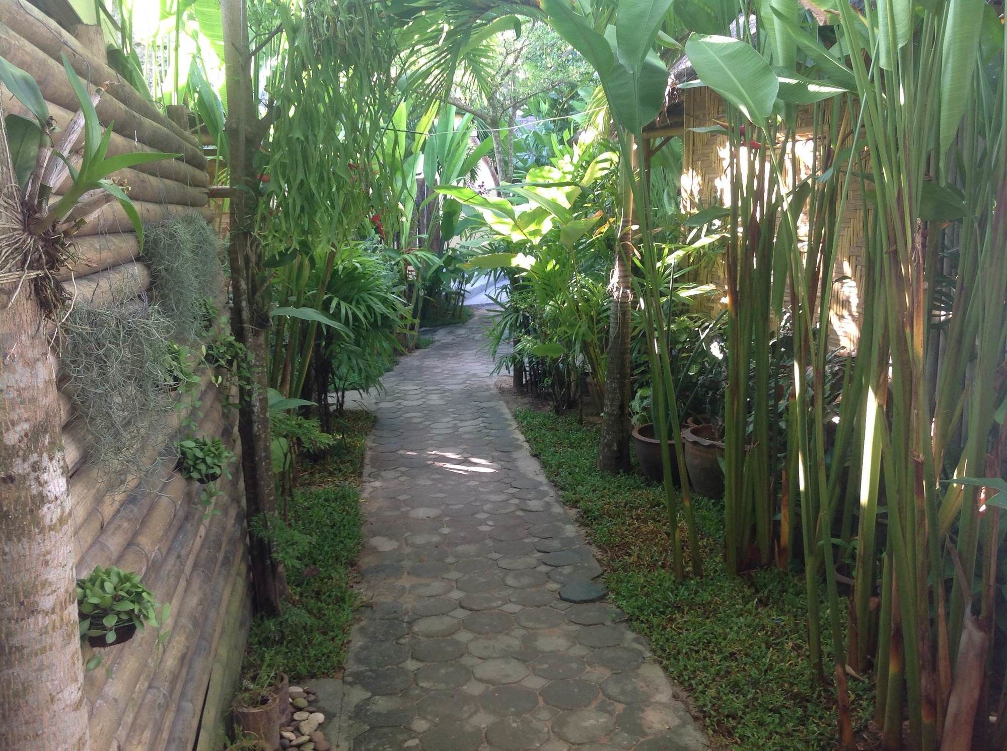 Фото Ruan Mai Naiyang Beach Resort