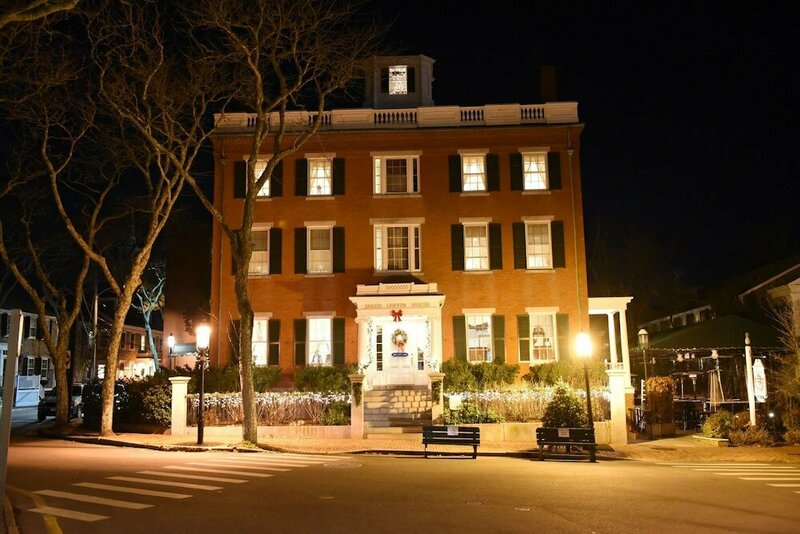 Гостиница Jared Coffin House в Нантакете