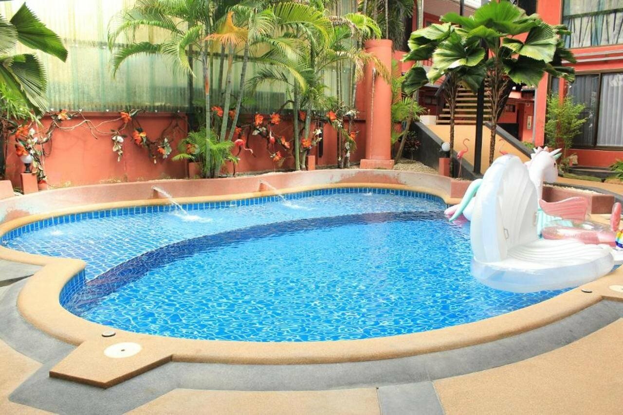 Фото отеля 2