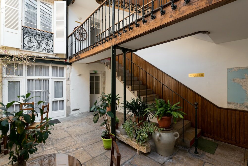 Фото Les Remparts Hôtels et Demeures Historiques