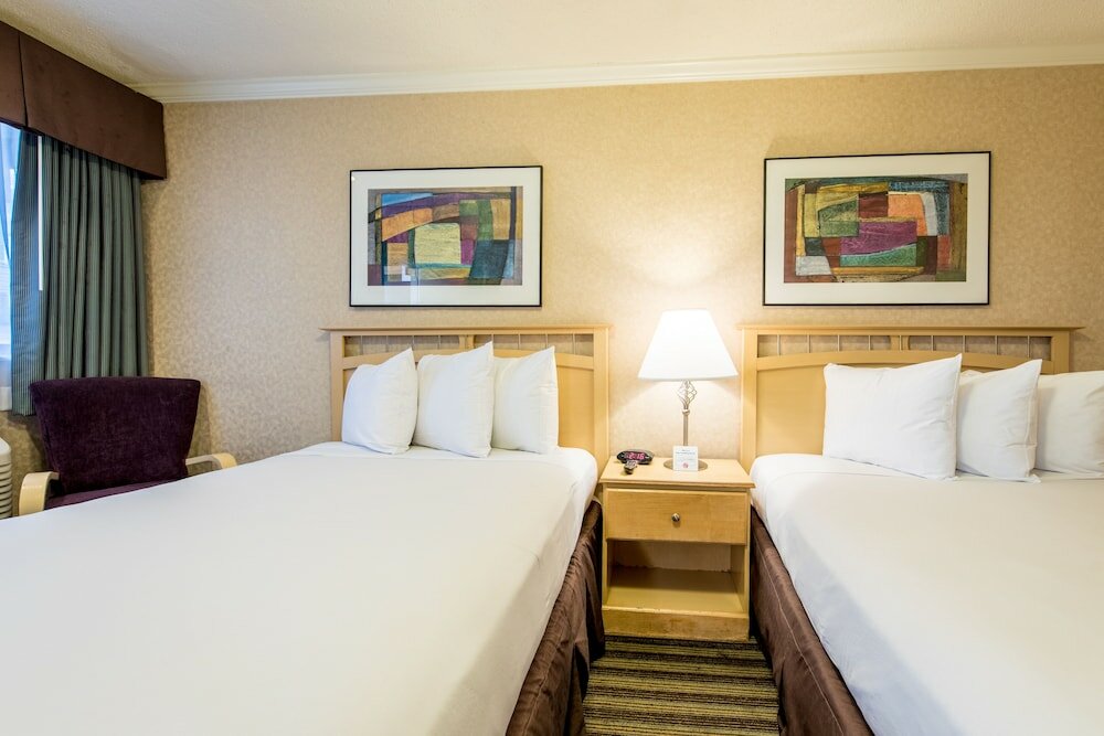 Фото Civic Center Motor Inn