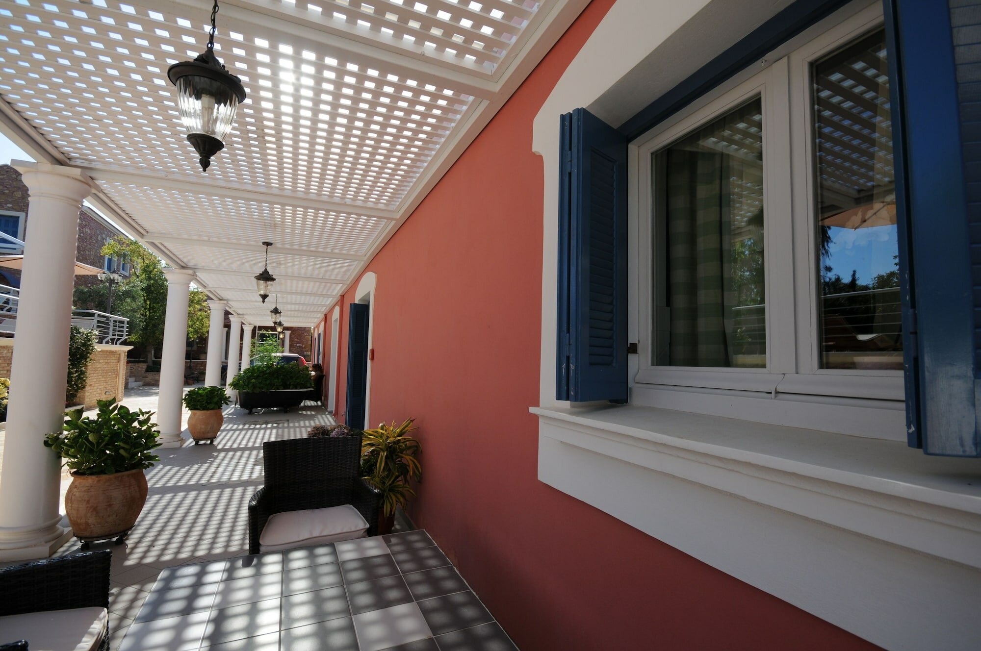 Фото отеля 2