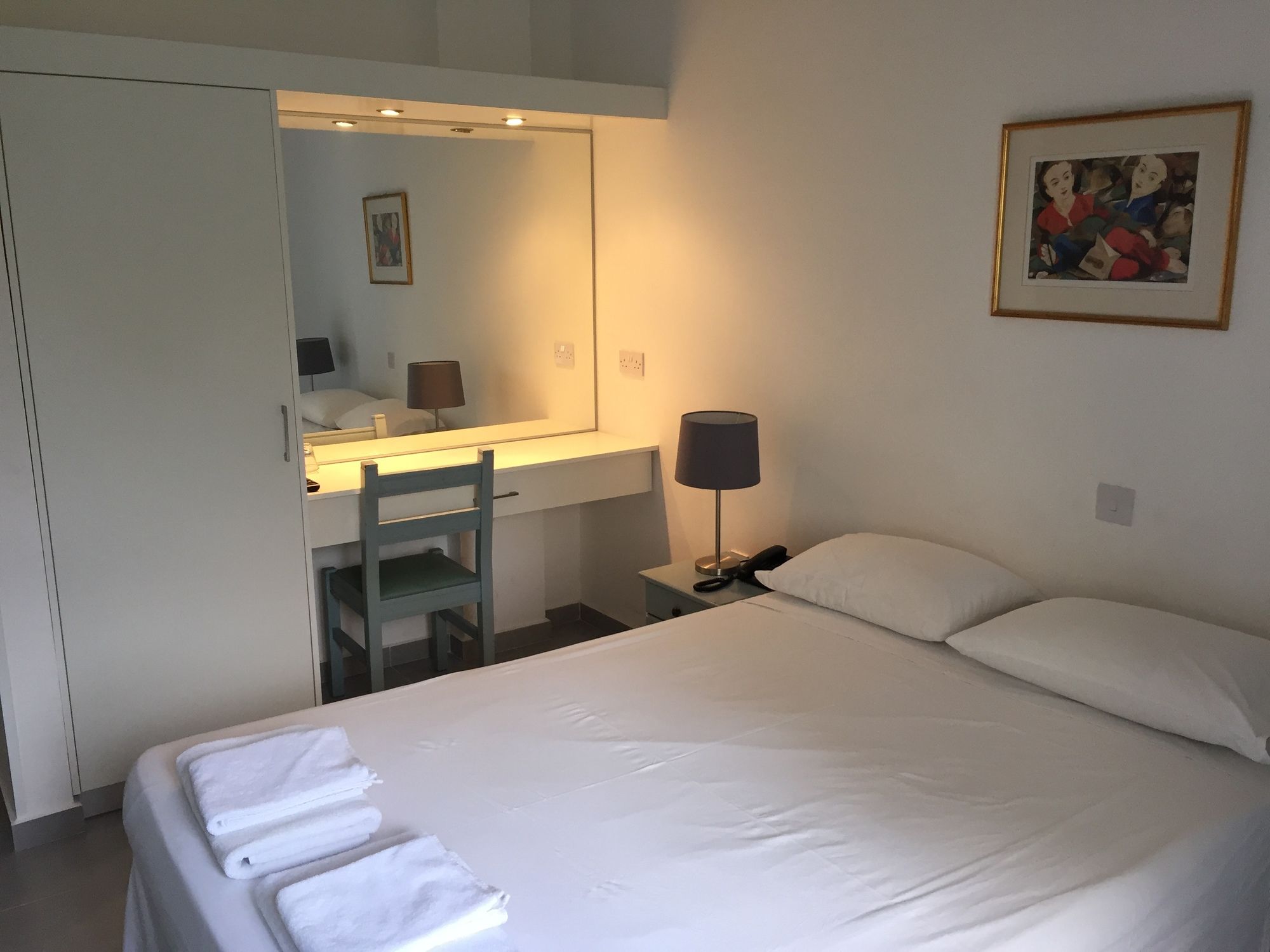 Фото Axiothea Hotel