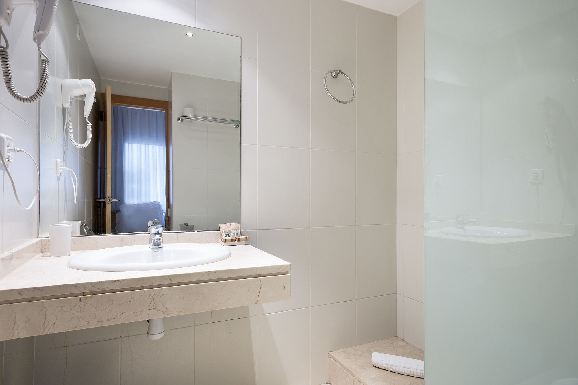 Фото Apartamentos Laforja