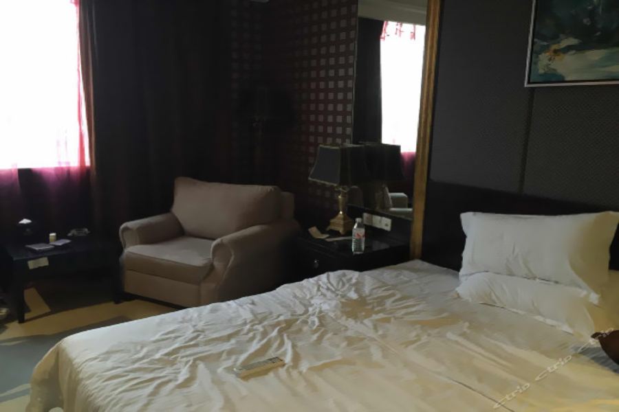 Фото Minghao Hotel
