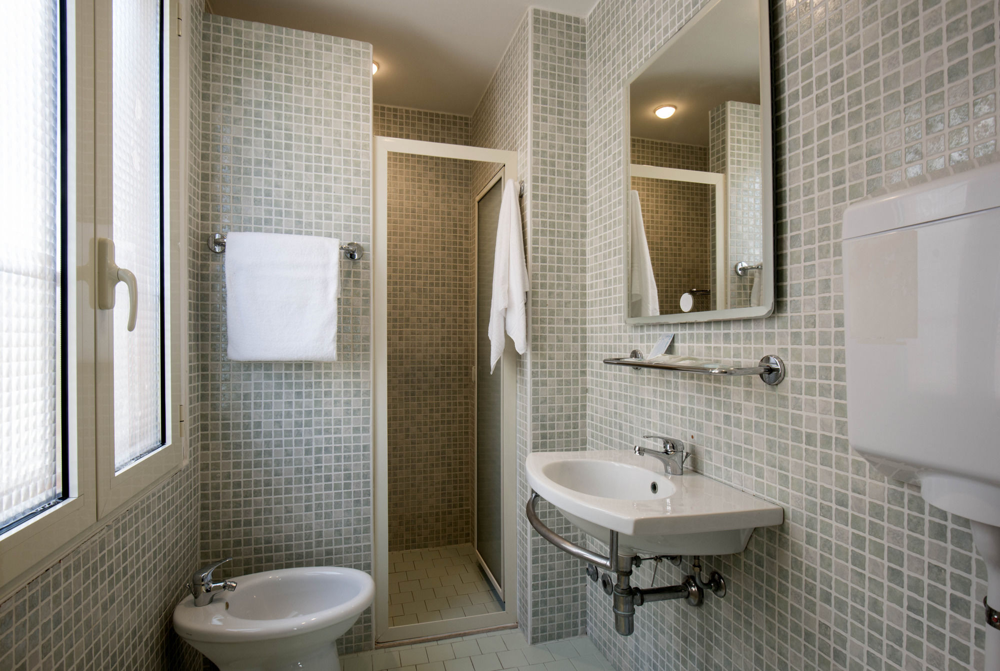 Фото Hotel Scarlet