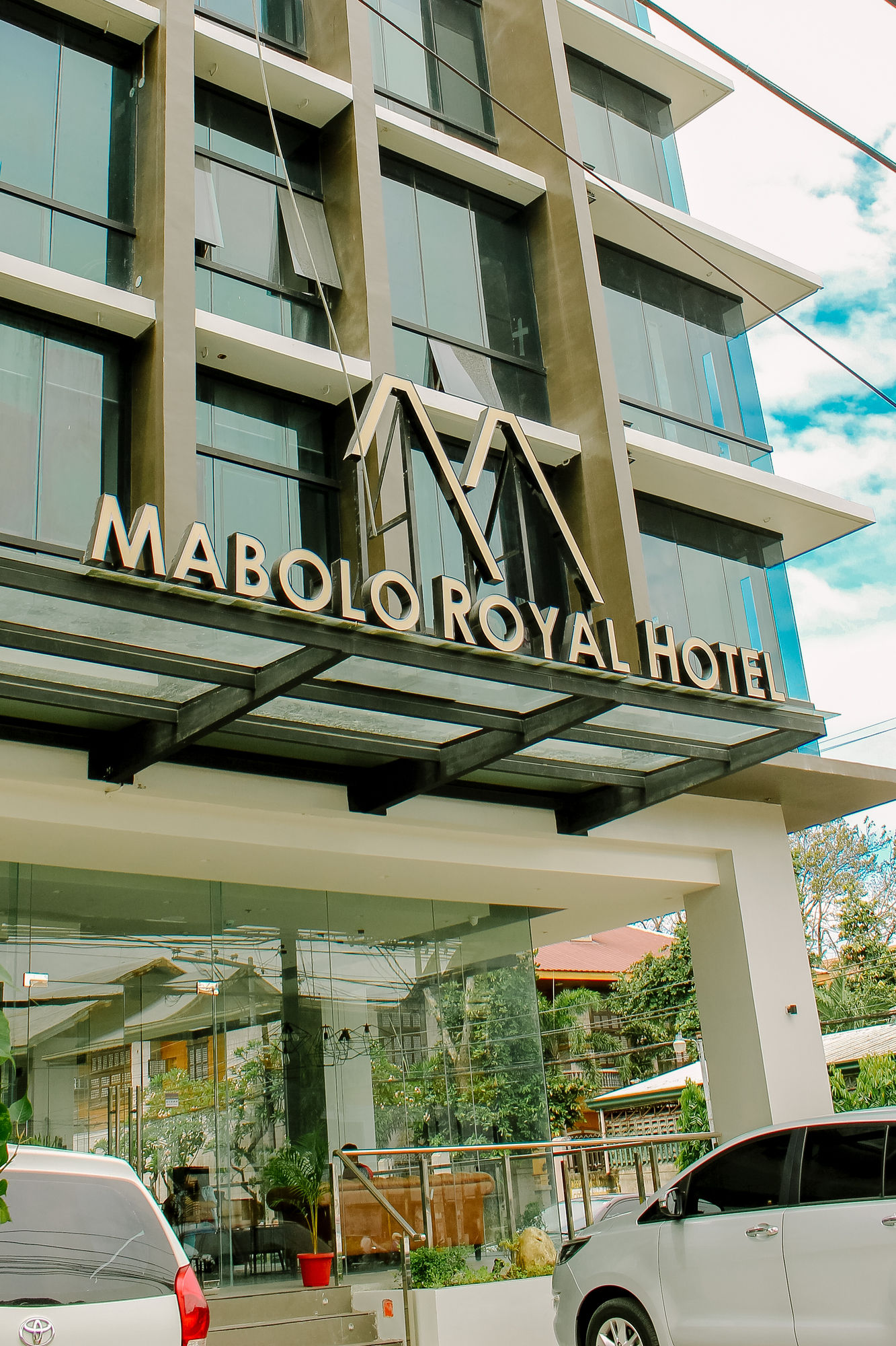 Фото Mabolo Royal Hotel