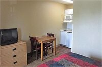 Фото HomeTowne Studios by Red Roof Fort Lauderdale