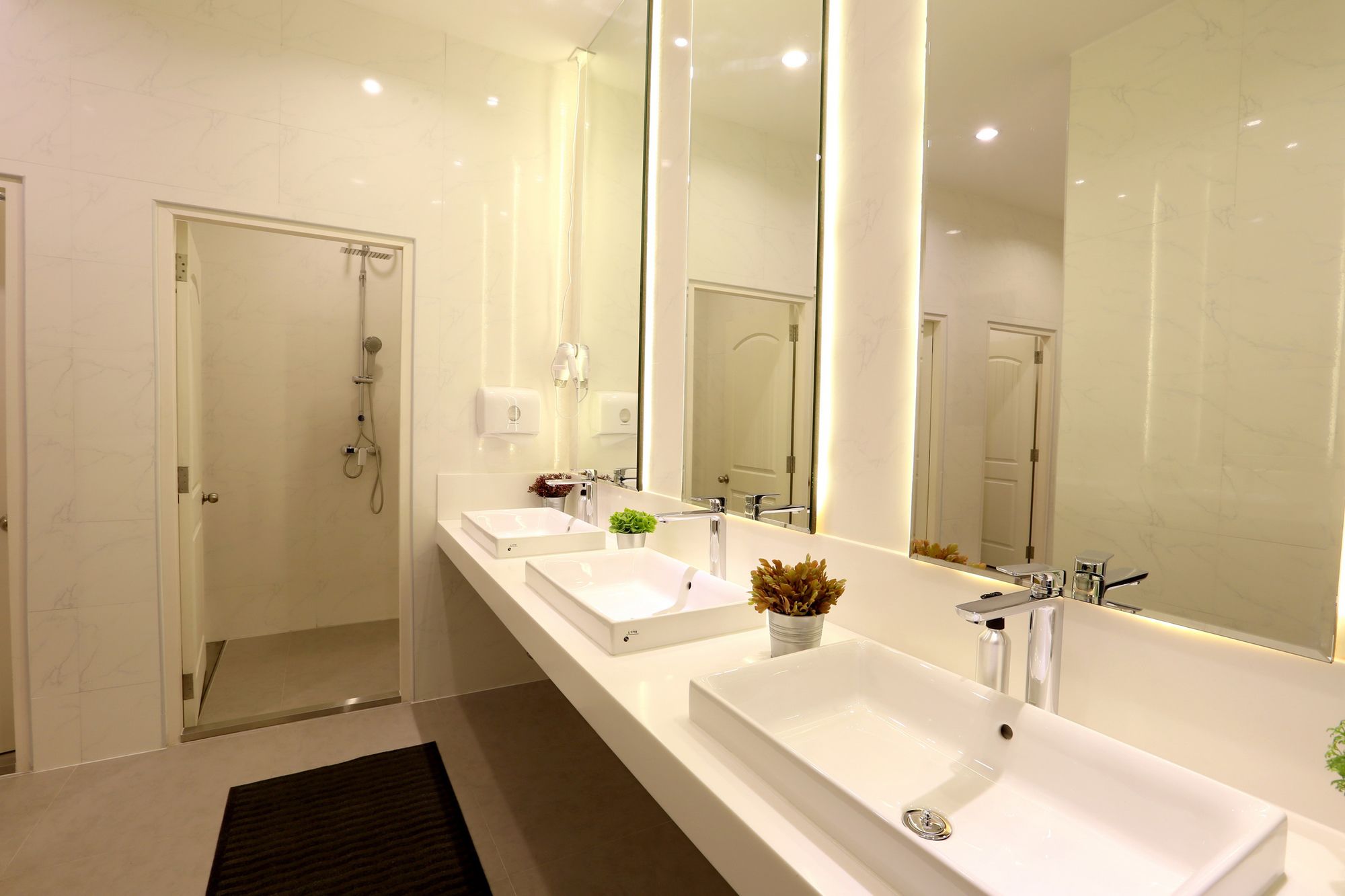 Фото The Printing House Poshtel Bangkok