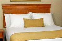 Фото Hotel d’Lins Ontario Airport