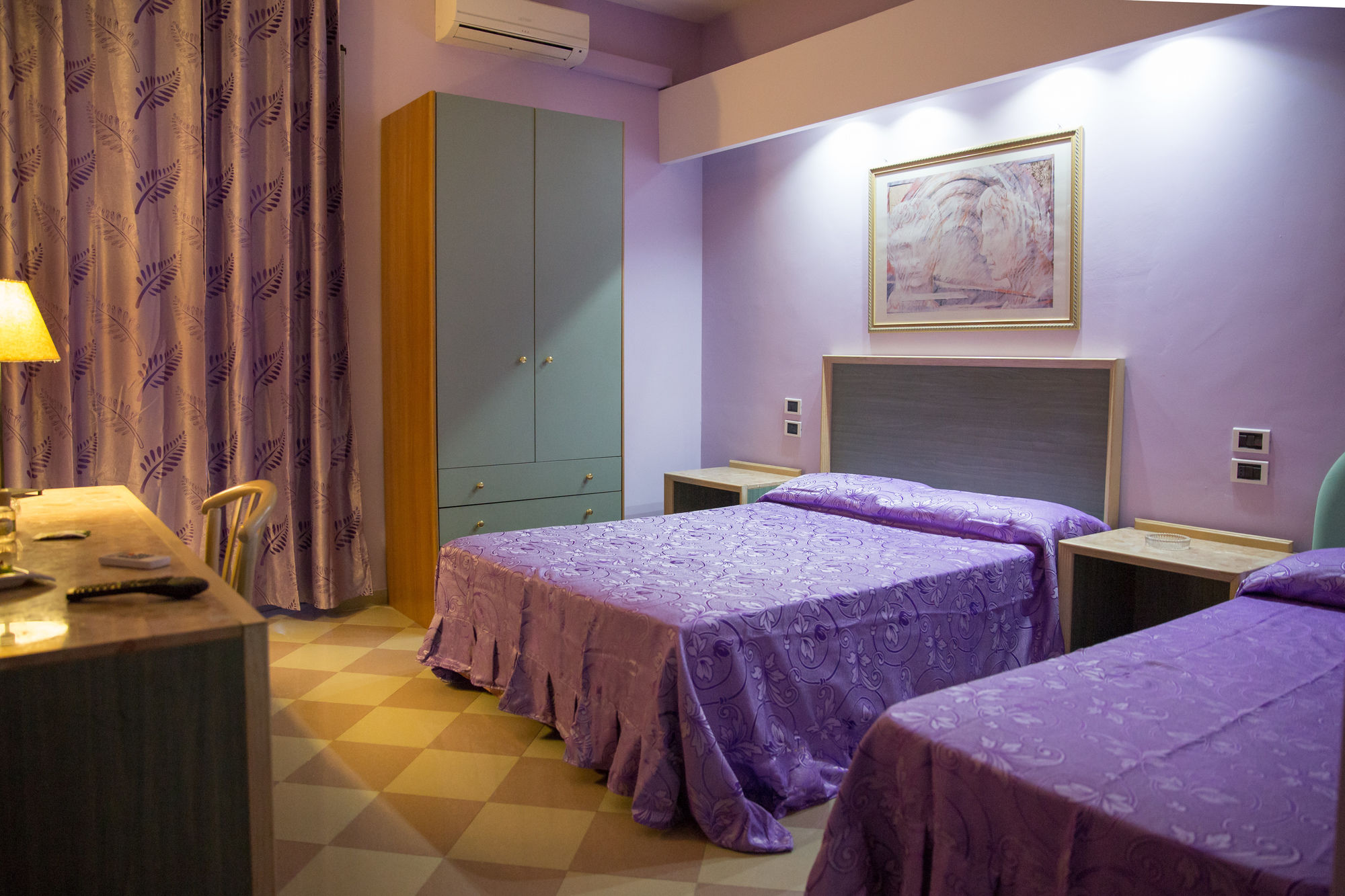 Фото Maximo Hotel