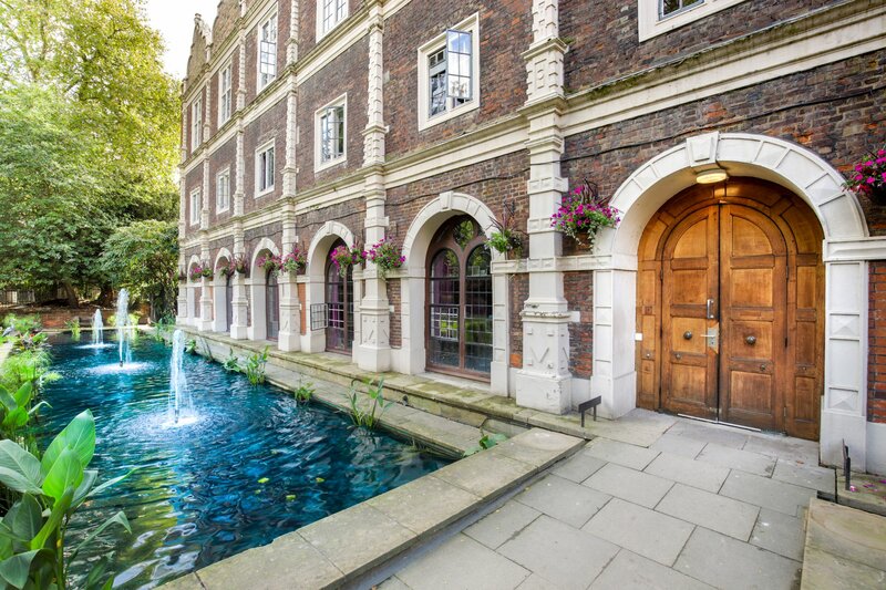 Гостиница Safestay London Kensington Holland Park в Лондоне