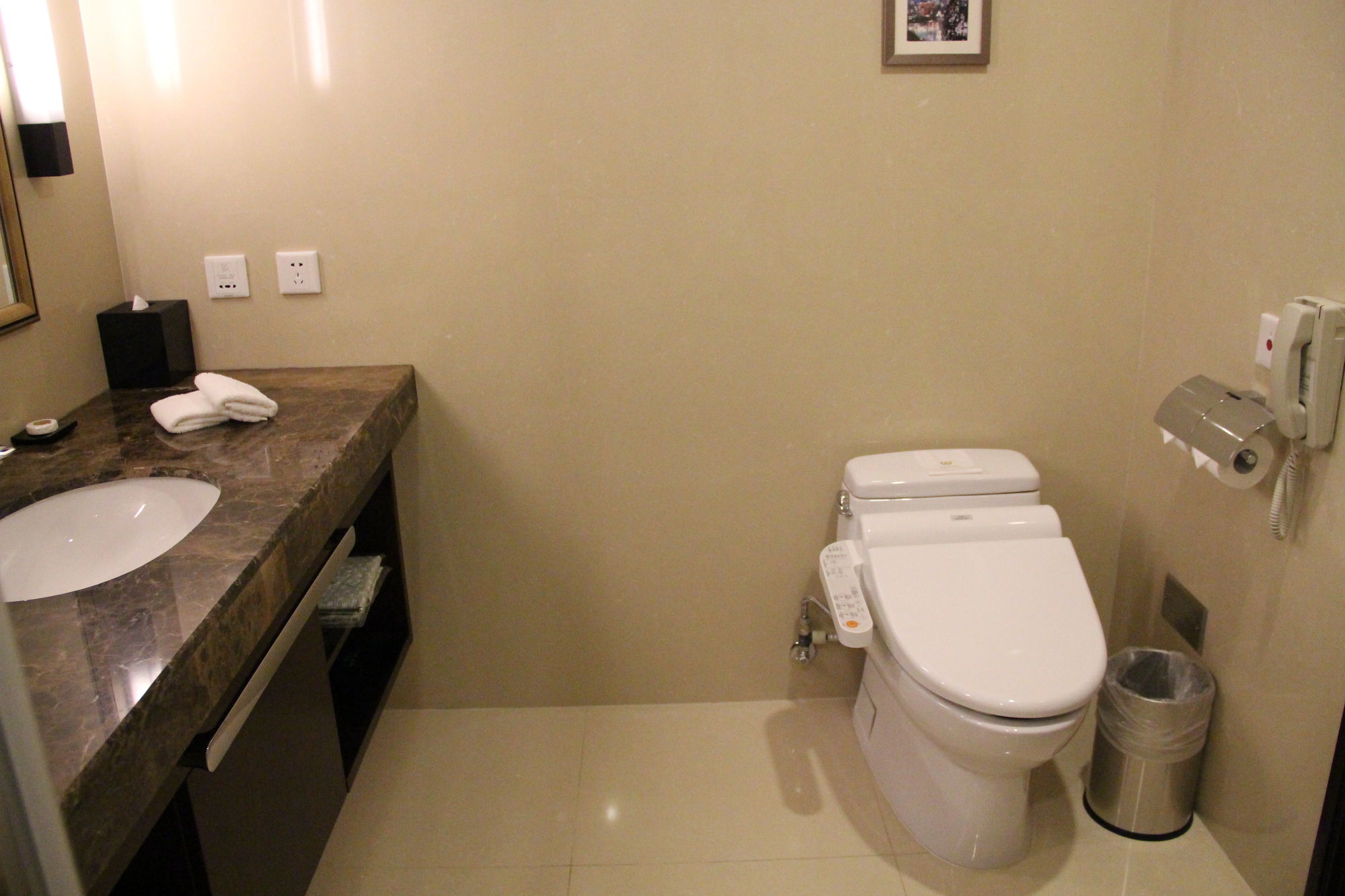 Фото Evergreen Laurel Hotel Shanghai