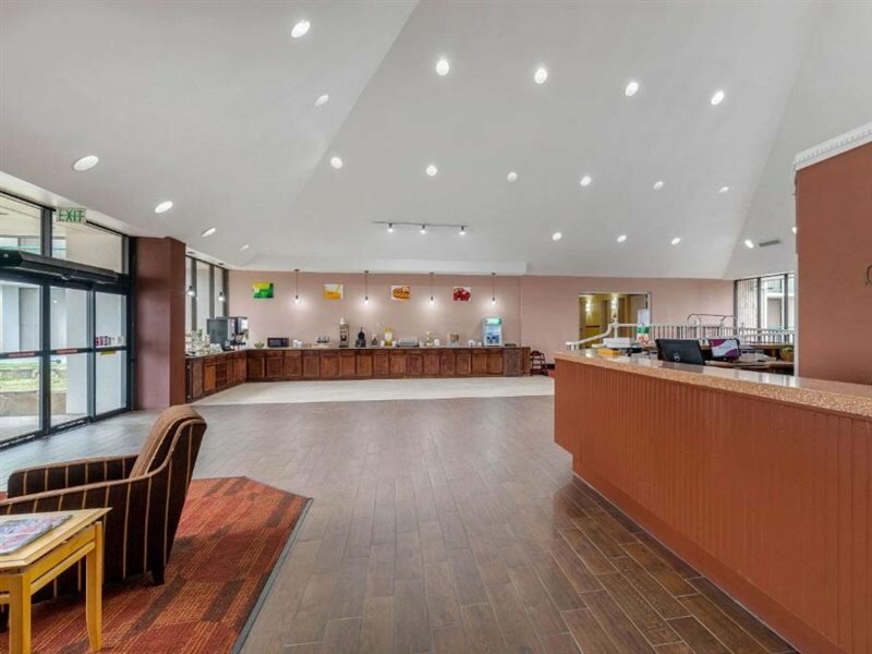 Фото Quality Inn Tyler - Lindale
