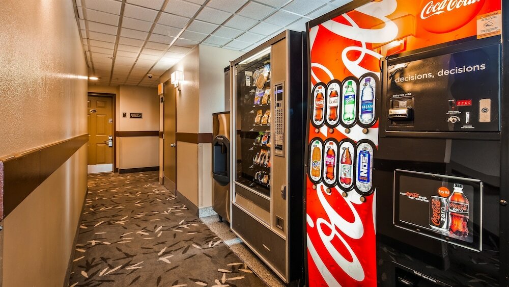 Фото Best Western Cottage Grove Inn