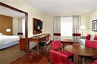 Фото Four Points by Sheraton Calgary Airport