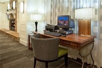 Фото Holiday Inn Express Hotel & Suites Indianapolis Dtn-Conv Ctr, an Ihg Hotel