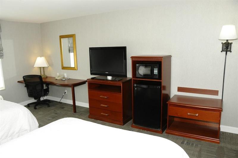 Фото SureStay Plus Hotel by Best Western Redding