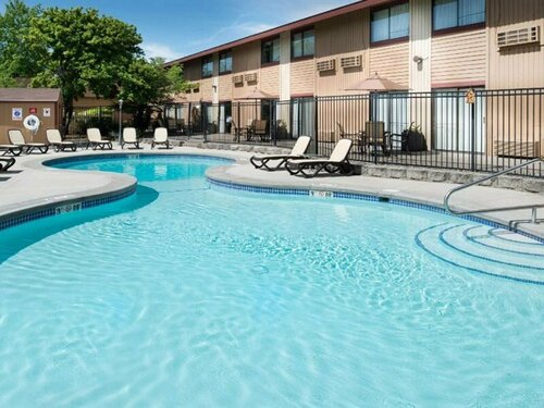 Внешний вид отеля Ruby River Hotel в Спокане, фото 2