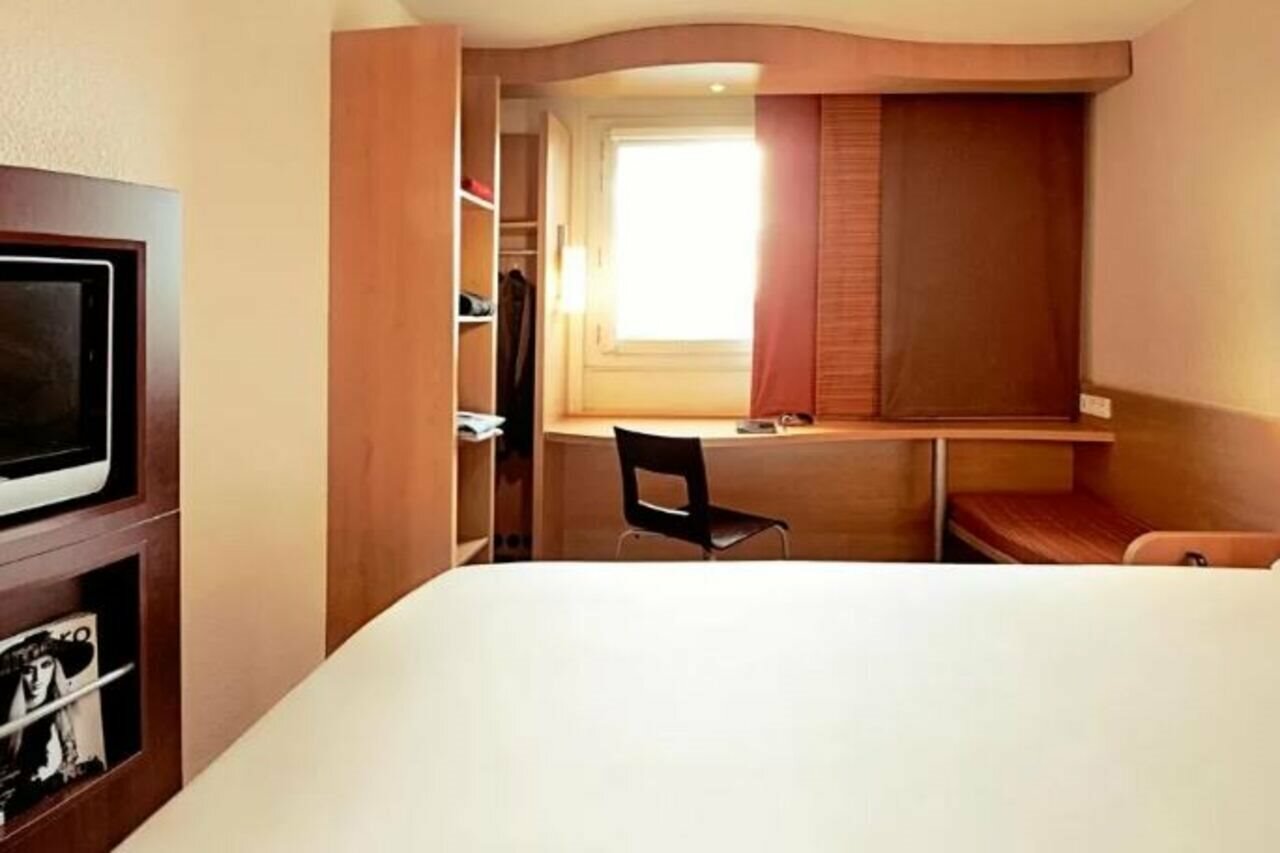 Фото Ibis Barcelona Santa Coloma