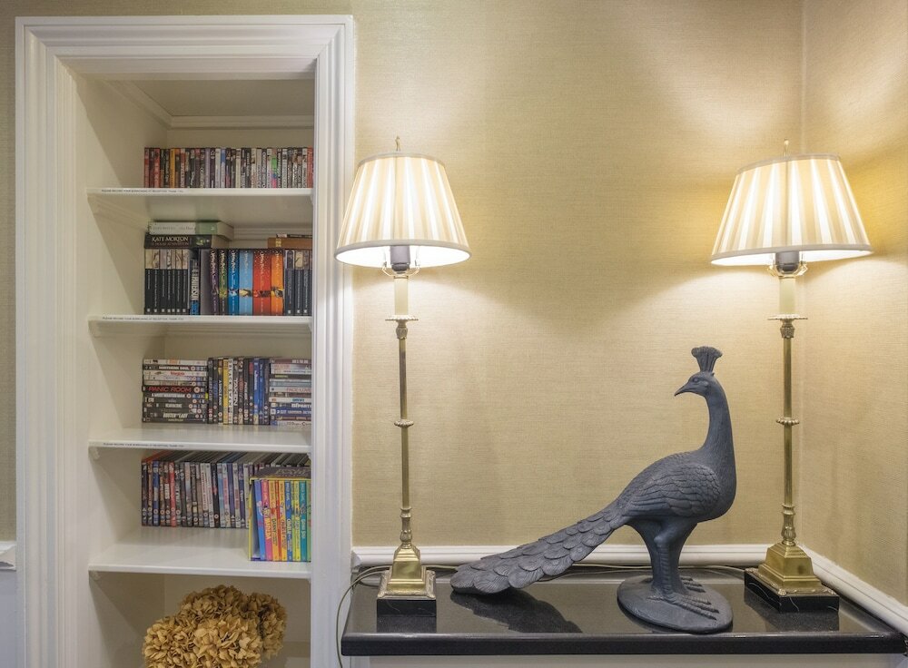 Фото Collingham Serviced Apartments