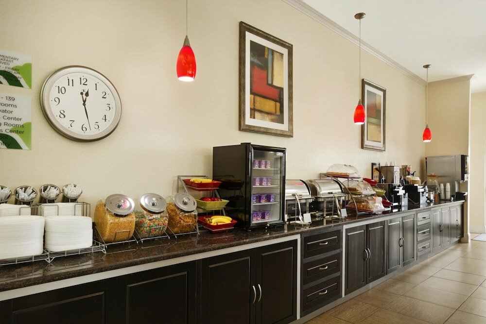 Фото Wingate by Wyndham San Marcos