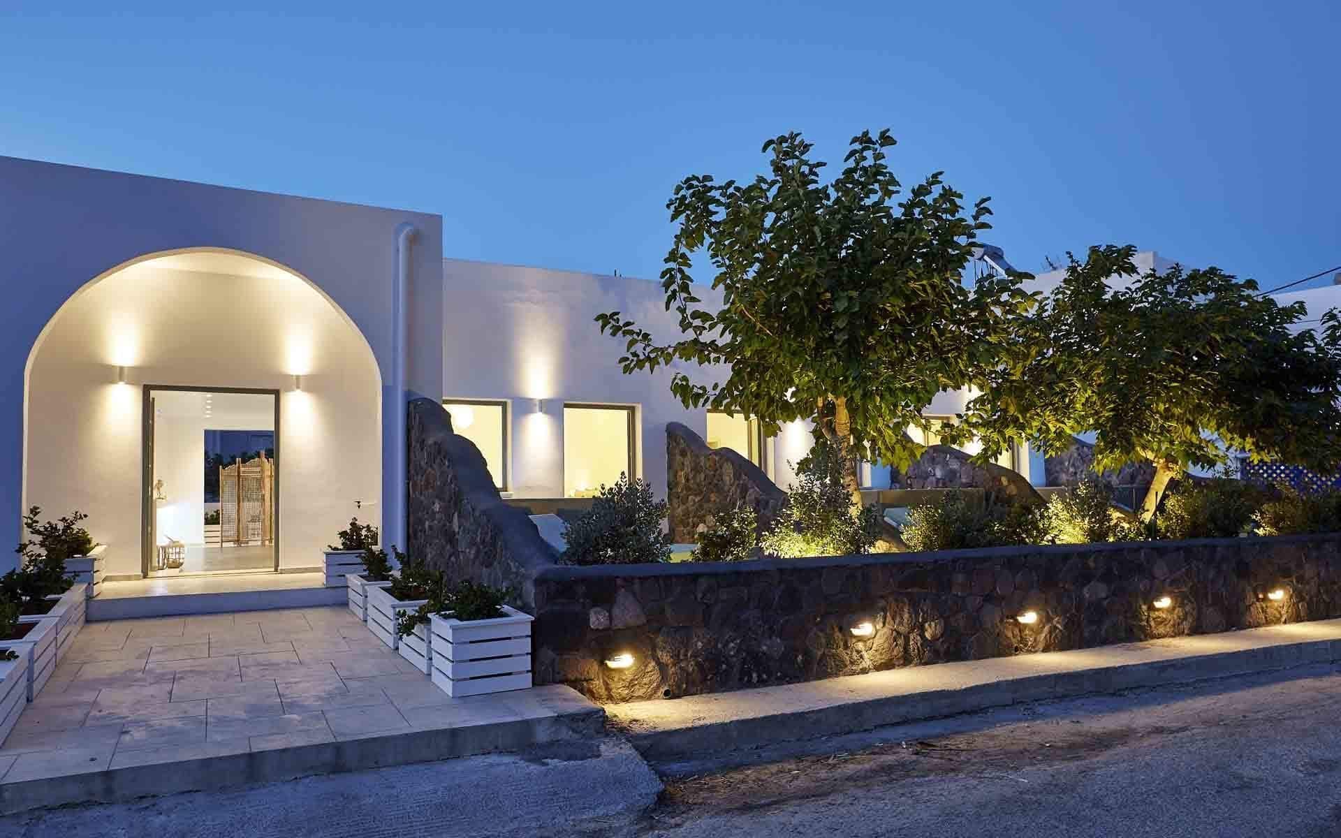 Фото Amara Suites Santorini