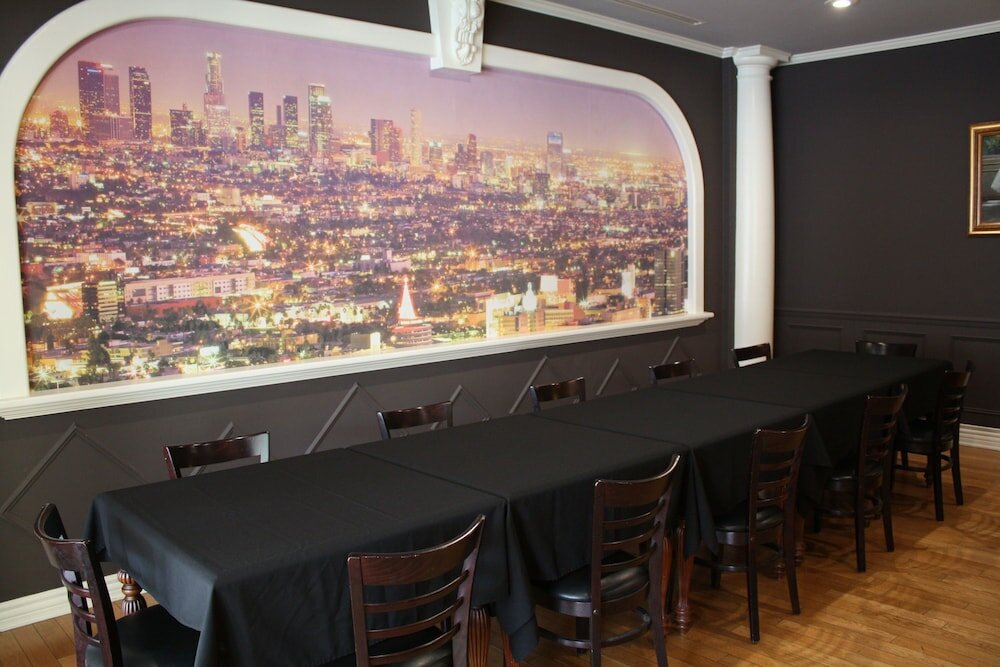 Фото Garden Suite Hotel