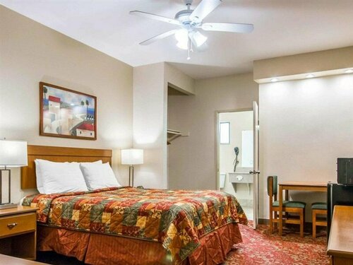 Внешний вид отеля Rodeway Inn Encinitas North в Энсинитасе, фото 4