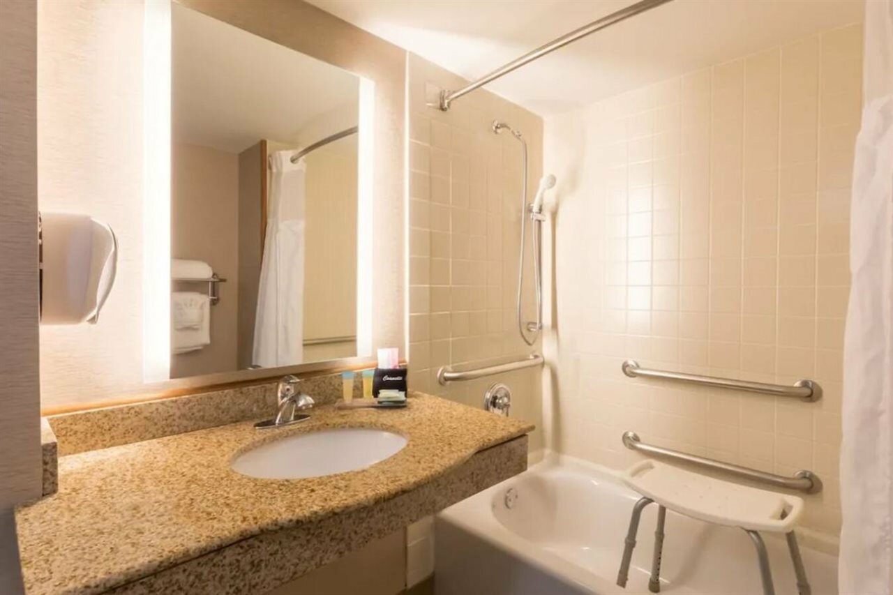 Фото Wingate by Wyndham Convention Ctr Closest Universal Orlando