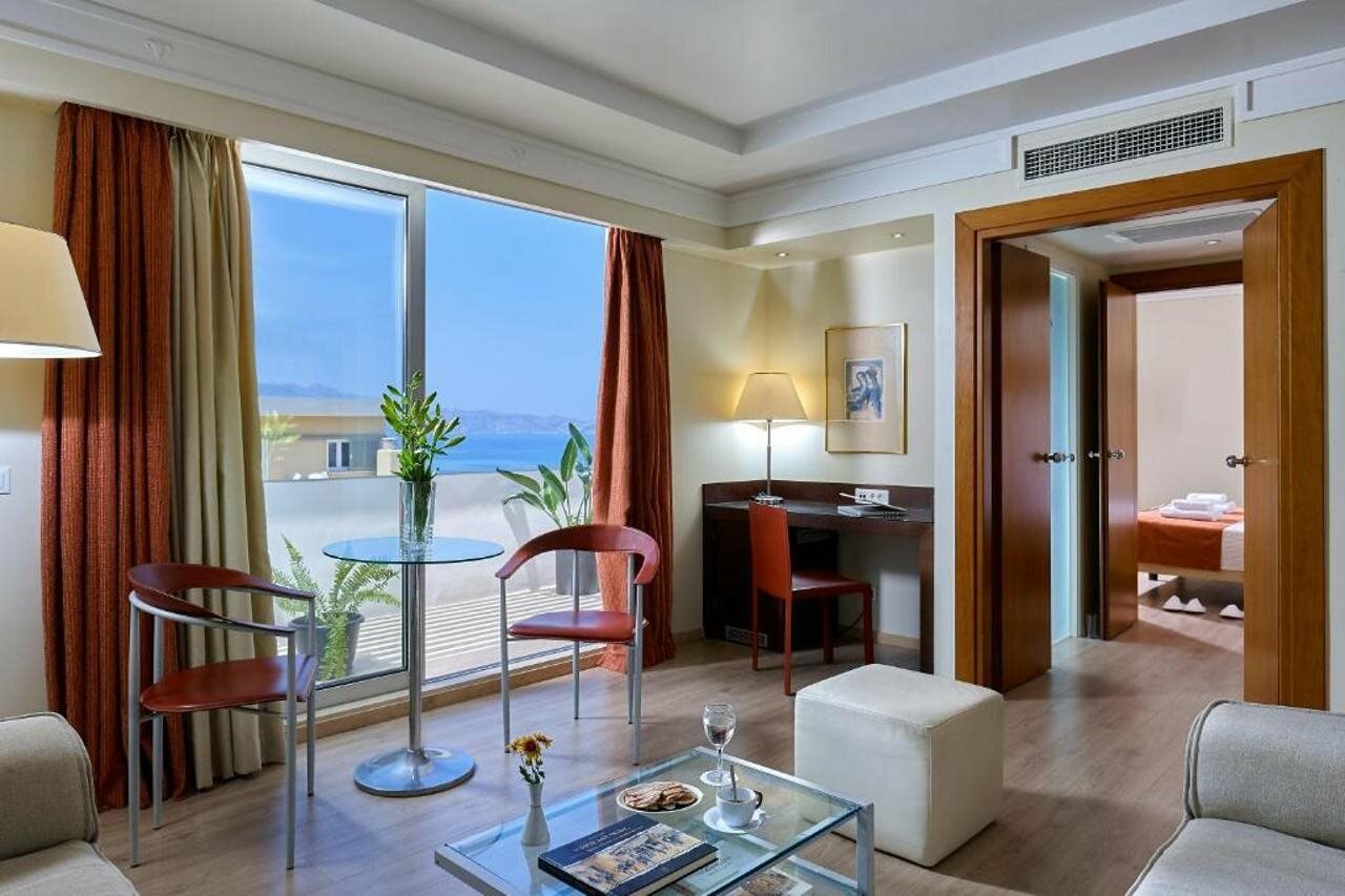 Фото Atrion Hotel