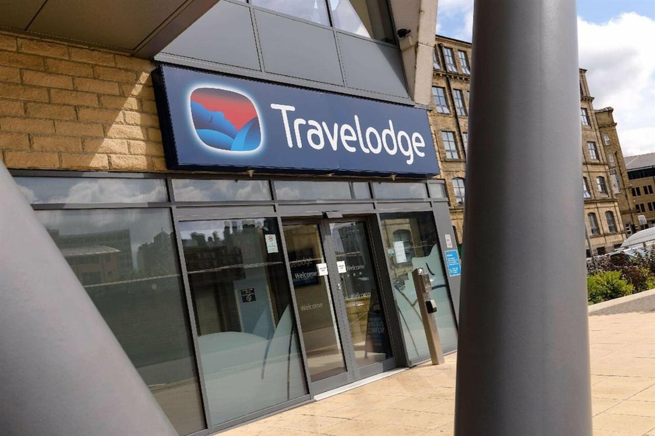 Фото Travelodge Bradford Central