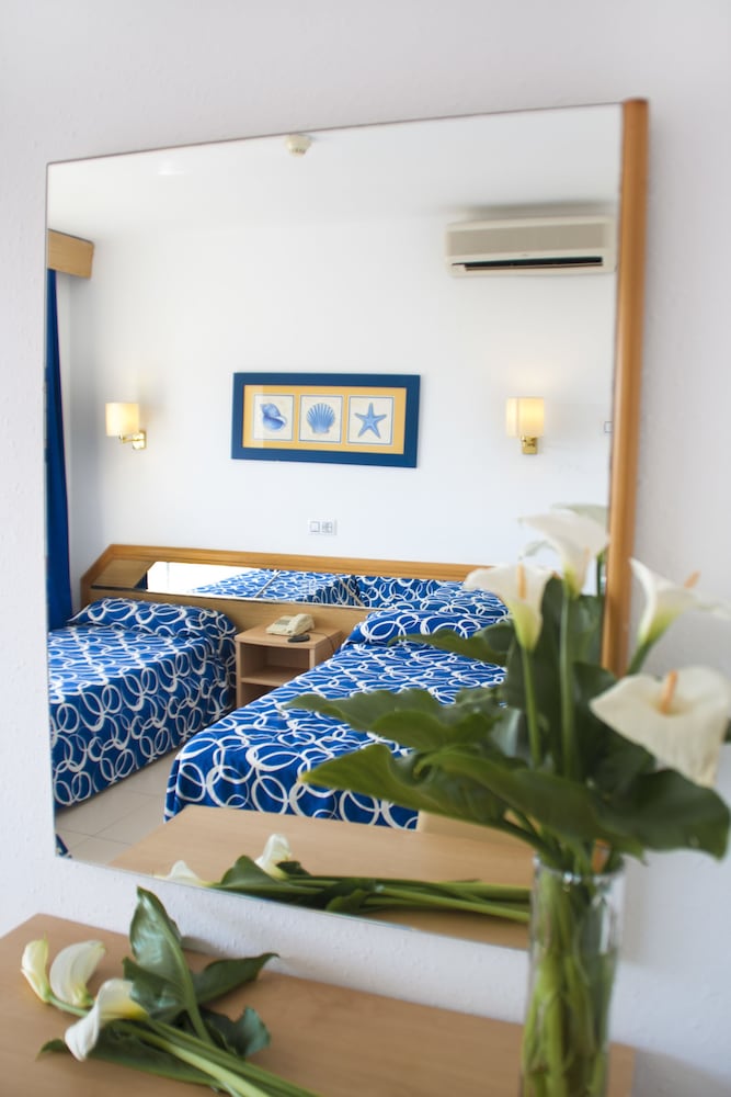 Фото Esplai Hotel