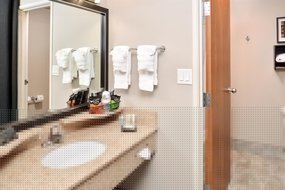 Фото Best Western Plus Midwest Inn