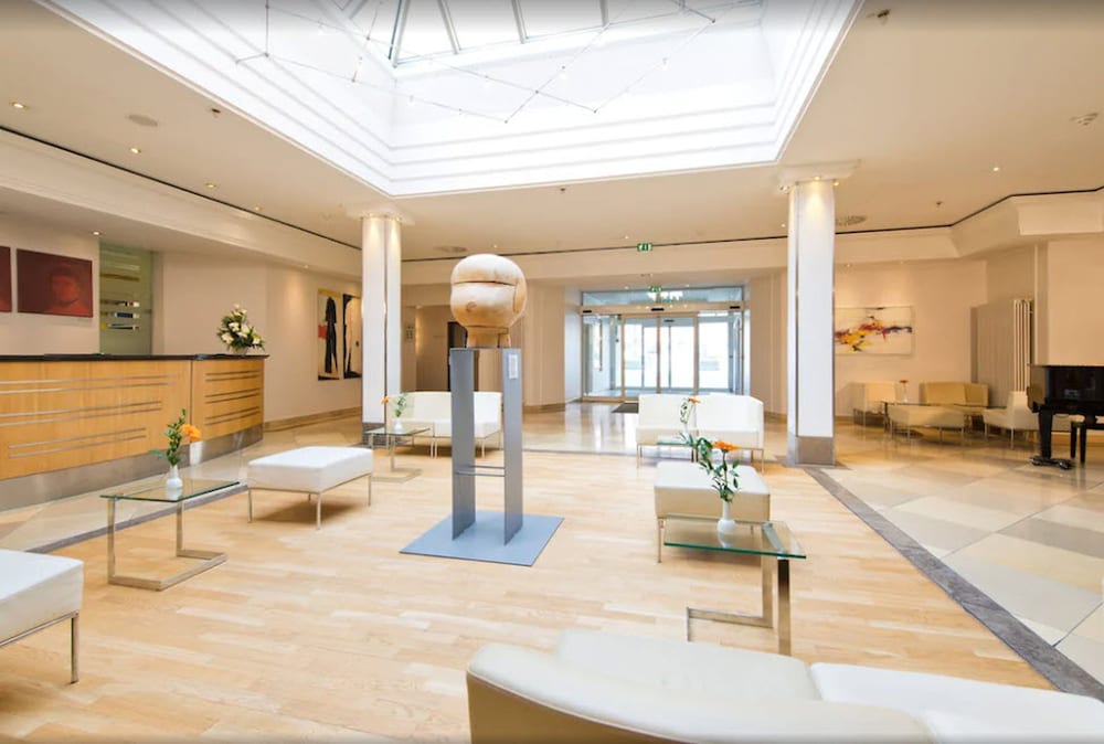 Фото Hotel Kaiserin Augusta