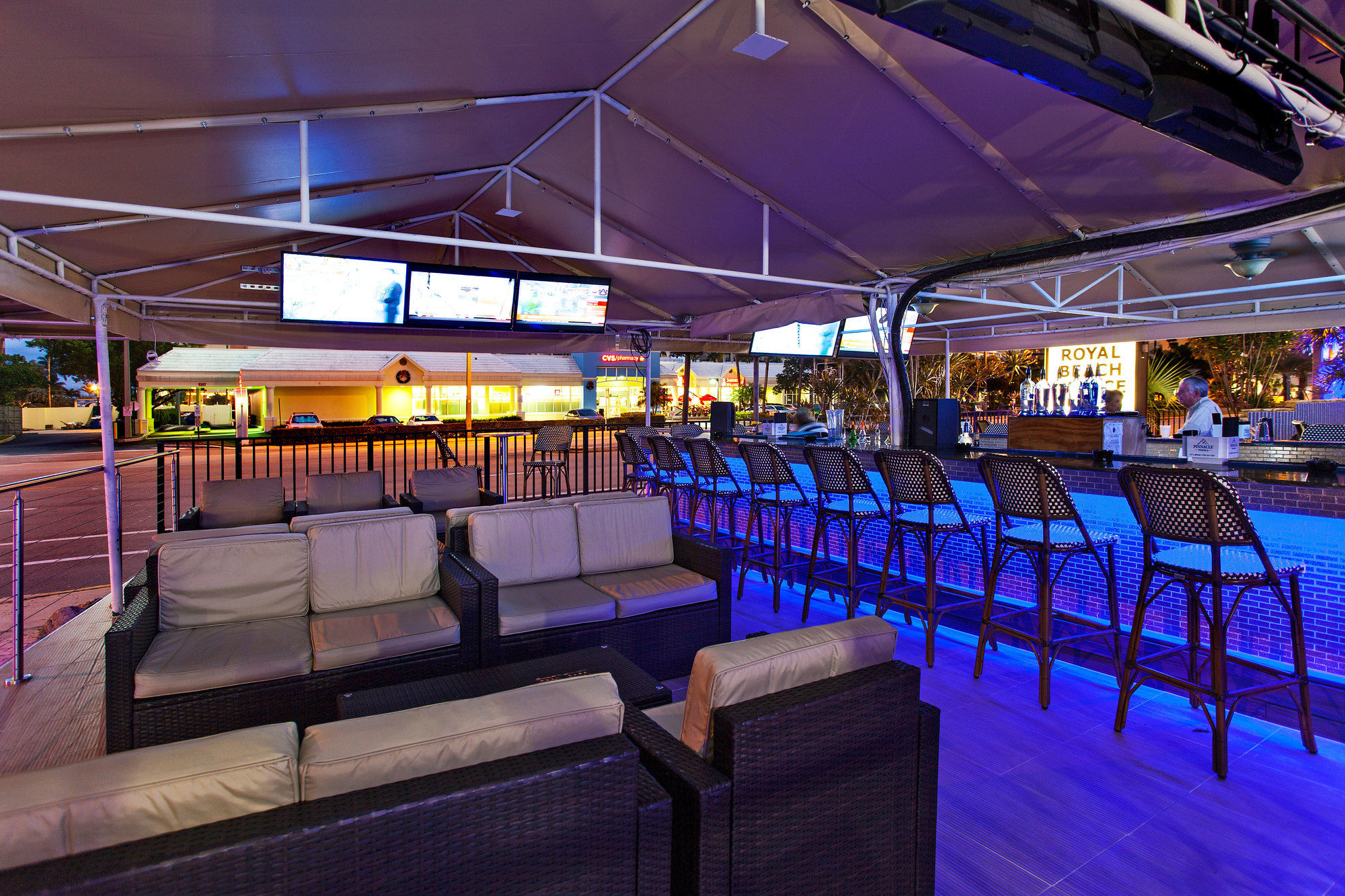 Фото Ocean Beach Palace Hotel and Suites