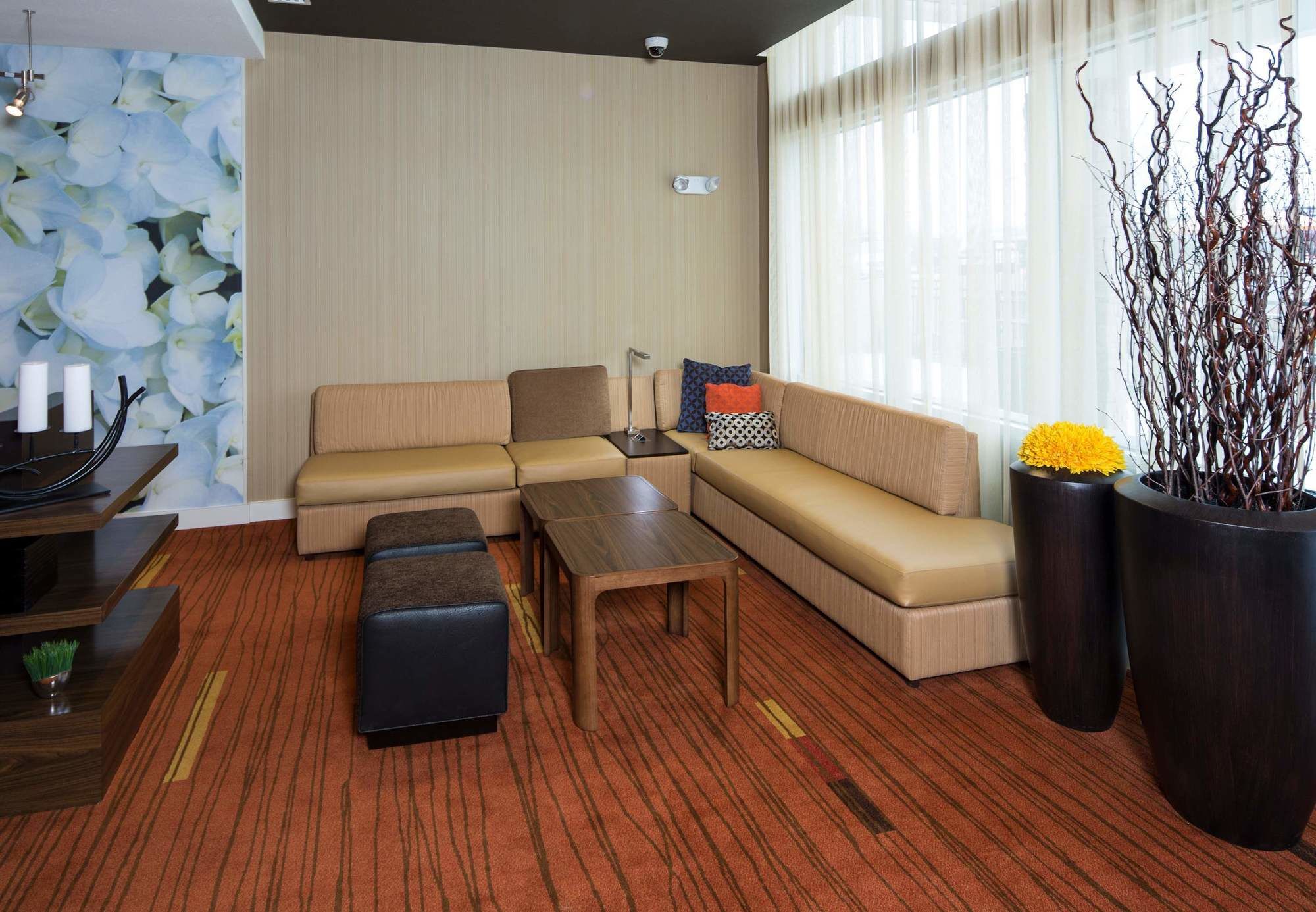 Фото Courtyard by Marriott Dallas Midlothian-Midlothian Conf Ctr