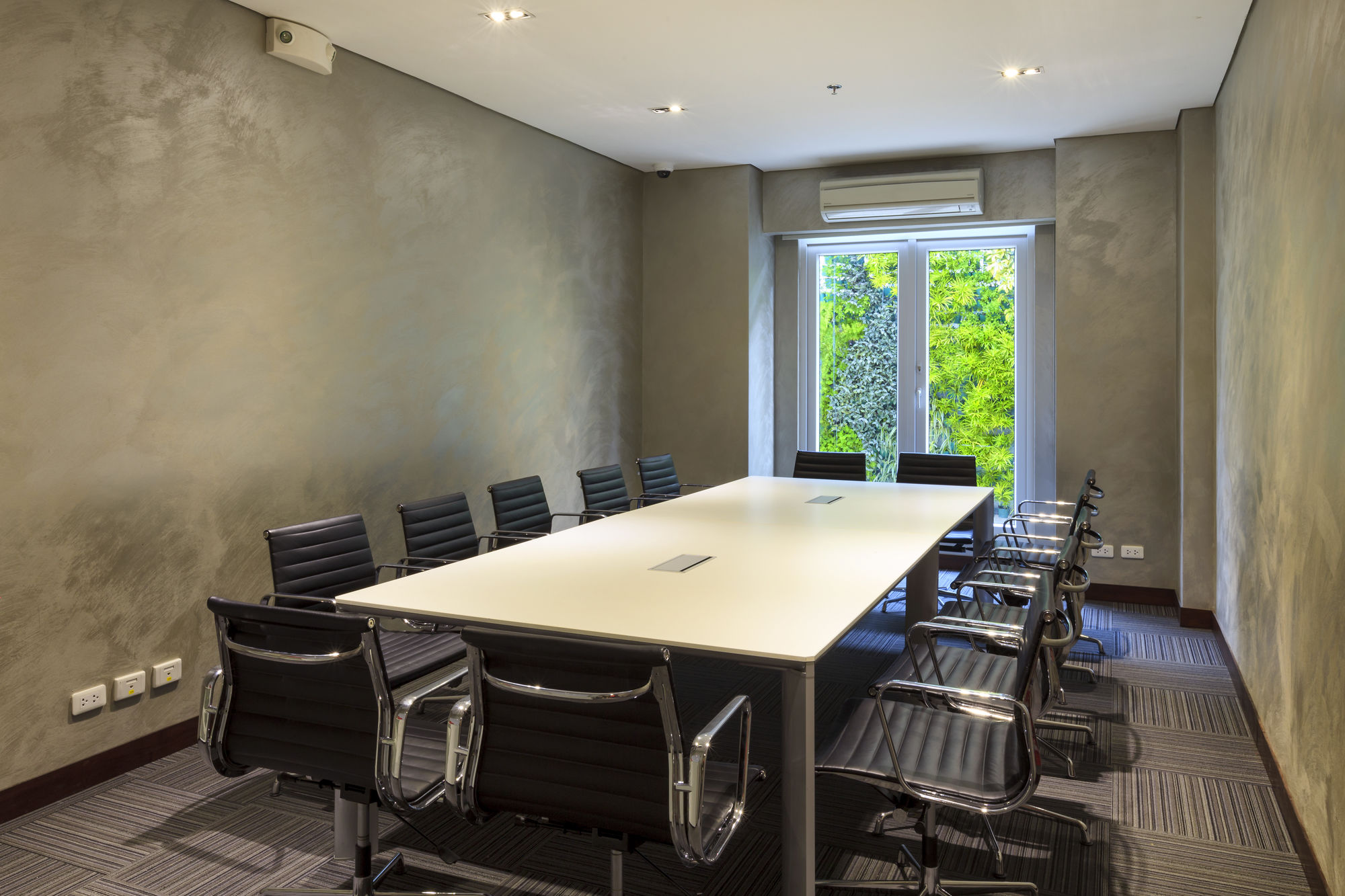 Фото Microtel by Wyndham Acropolis