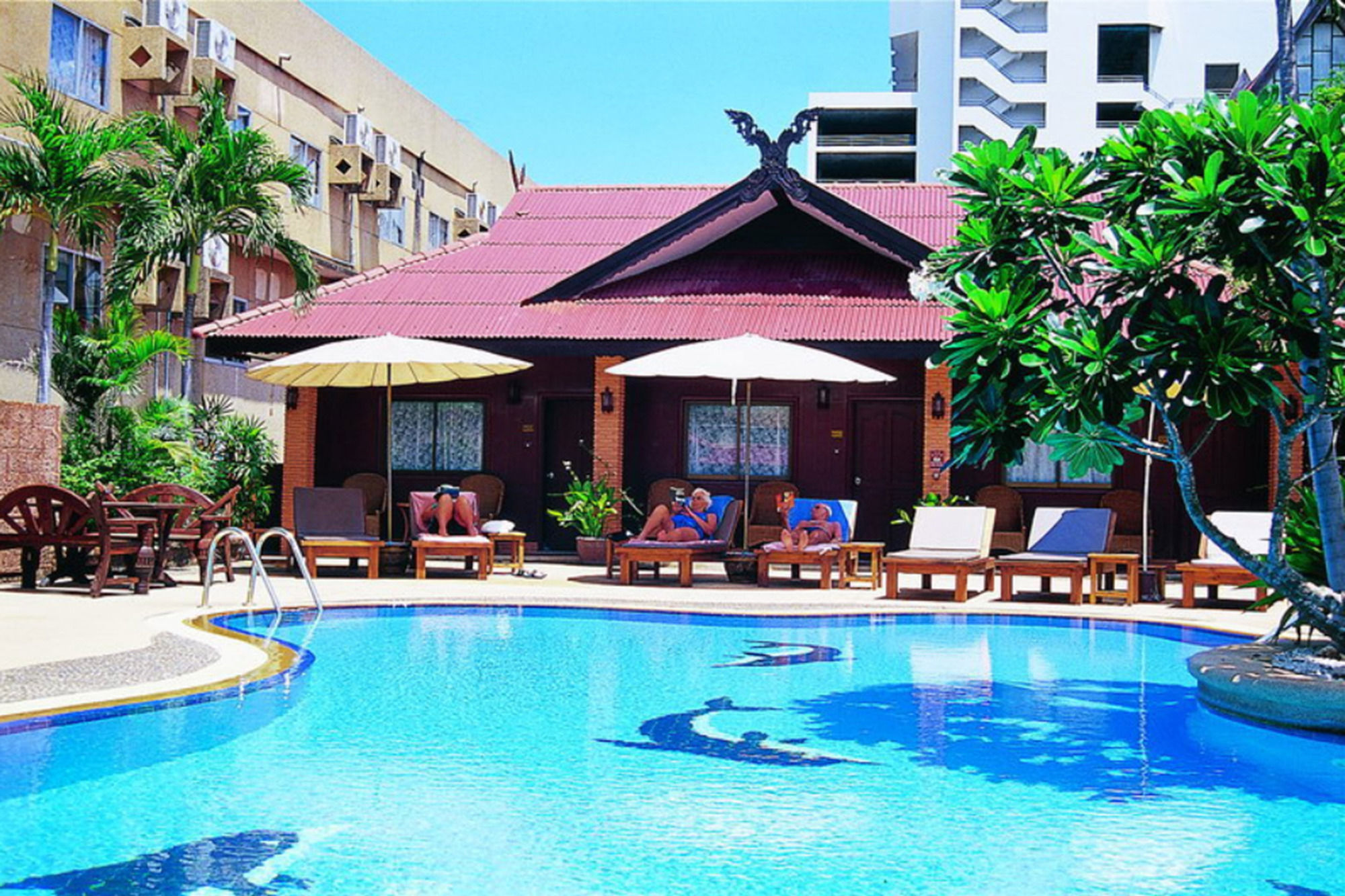 Фото S Lodge Pattaya