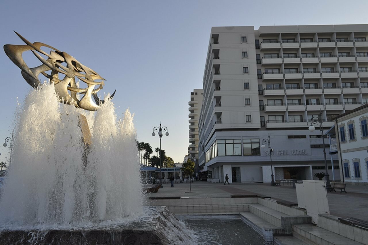 Фото отеля 2