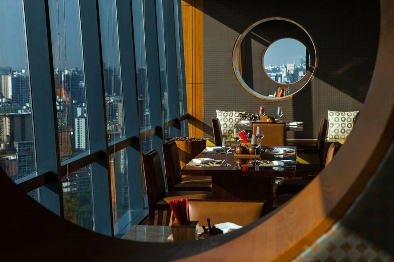 Фото Renaissance Shanghai Zhongshan Park Hotel