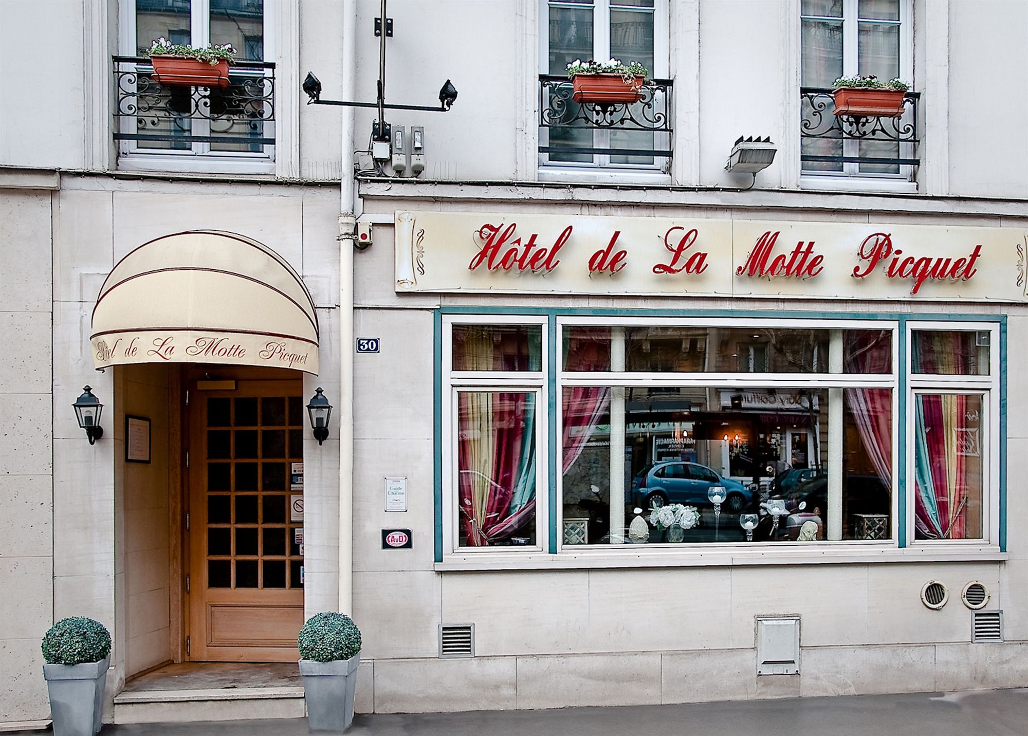 Фото Hotel de La Motte Picquet