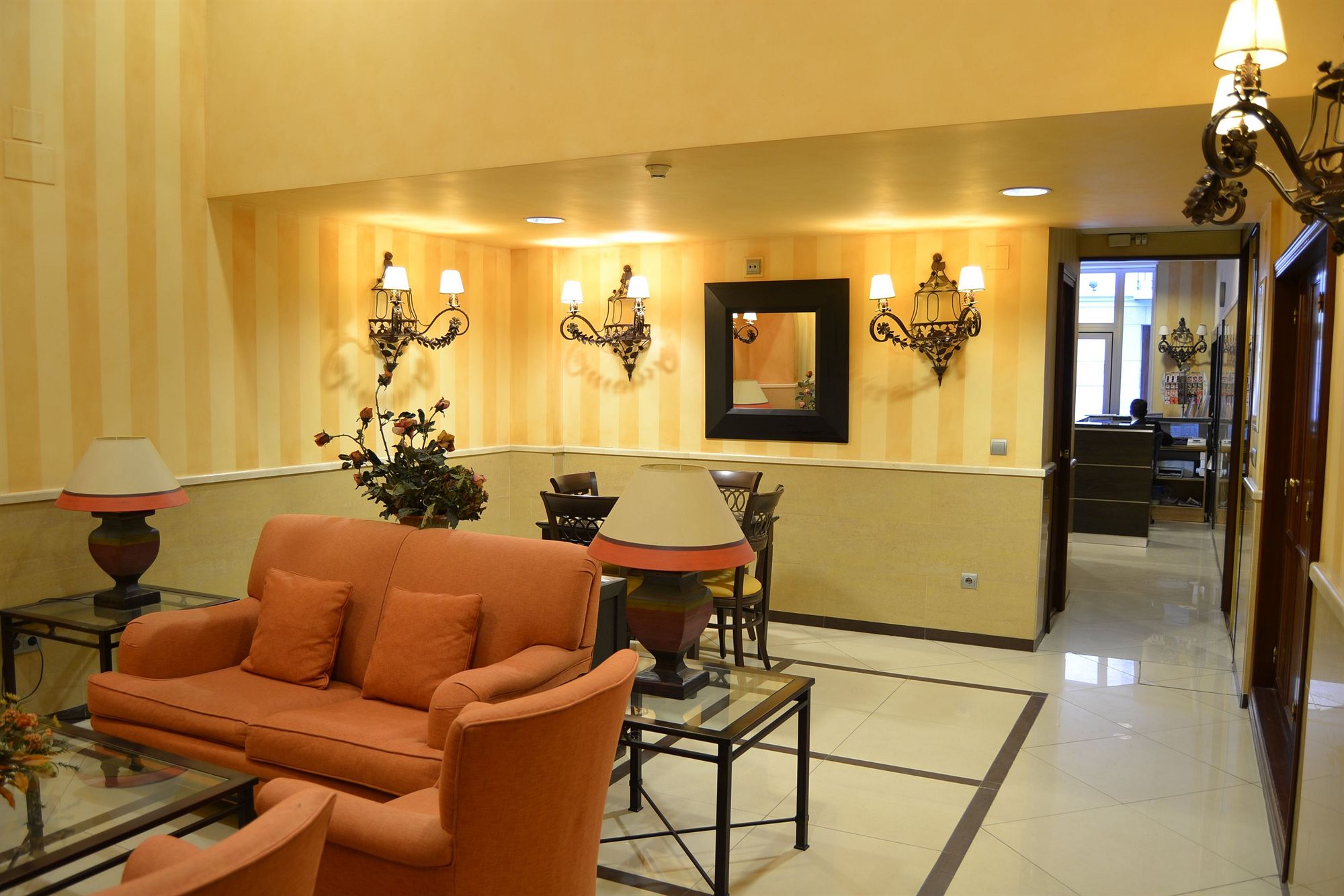 Фото Hotel Sur Málaga