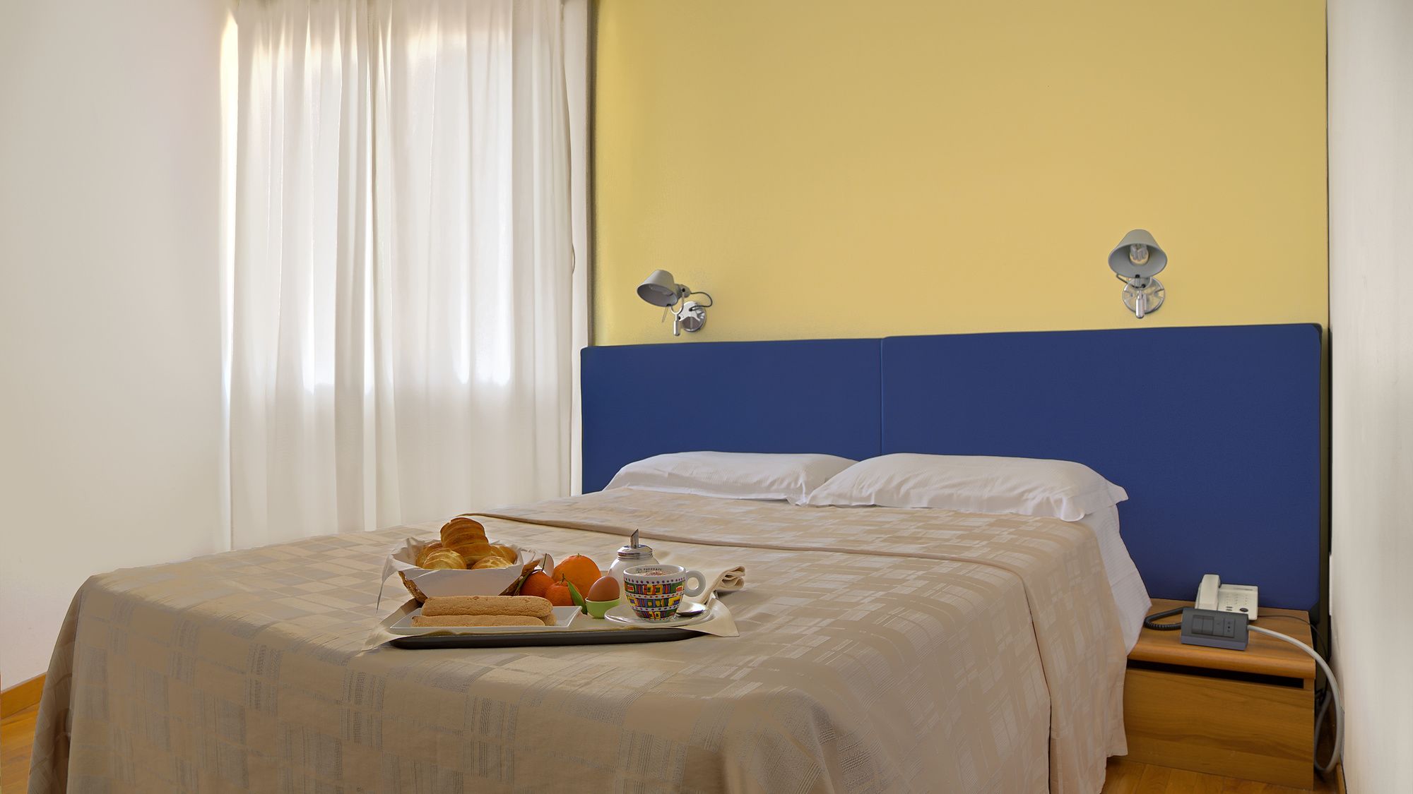 Фото Hotel Mistral 2