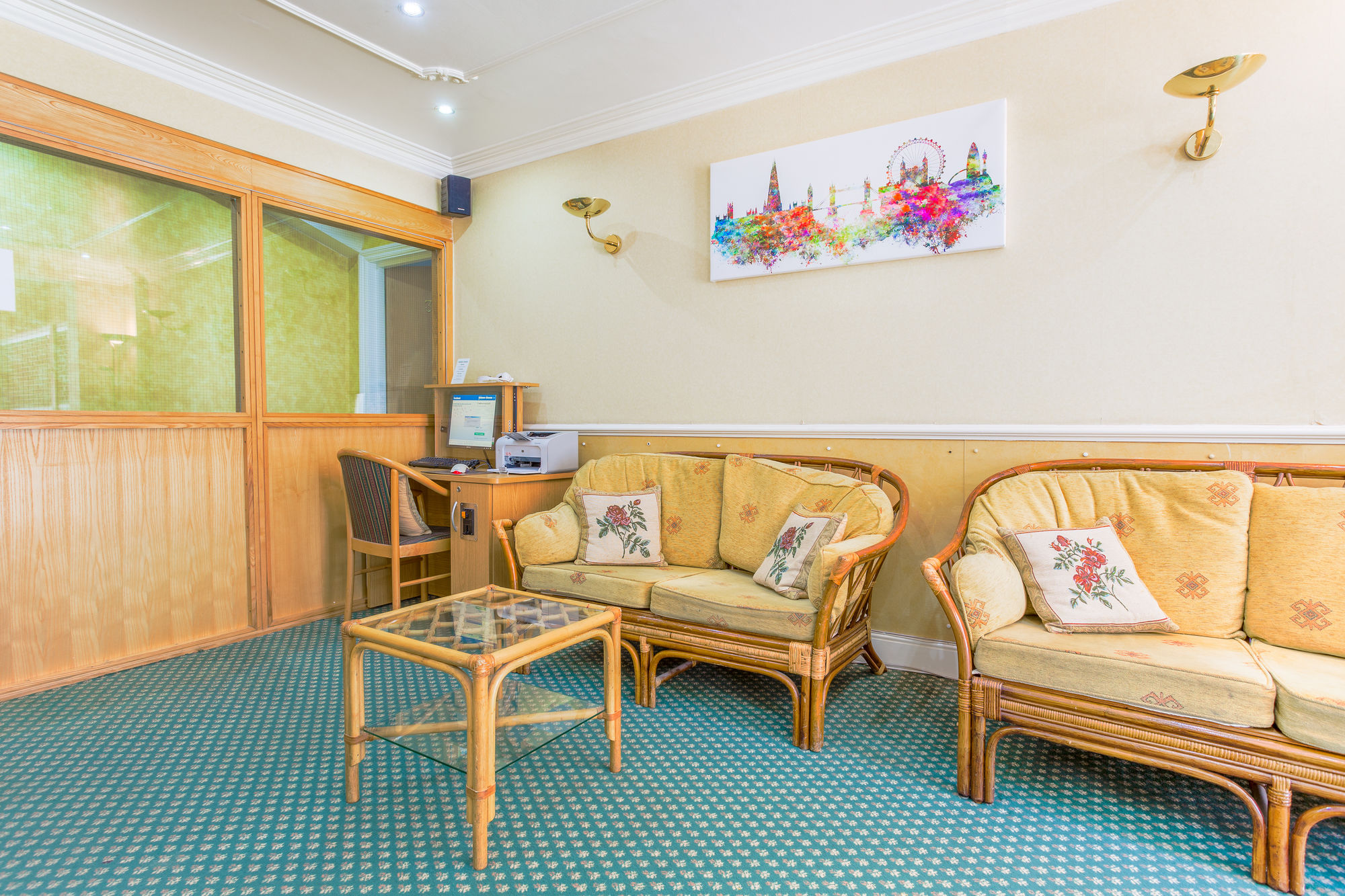 Фото London Town Hotel