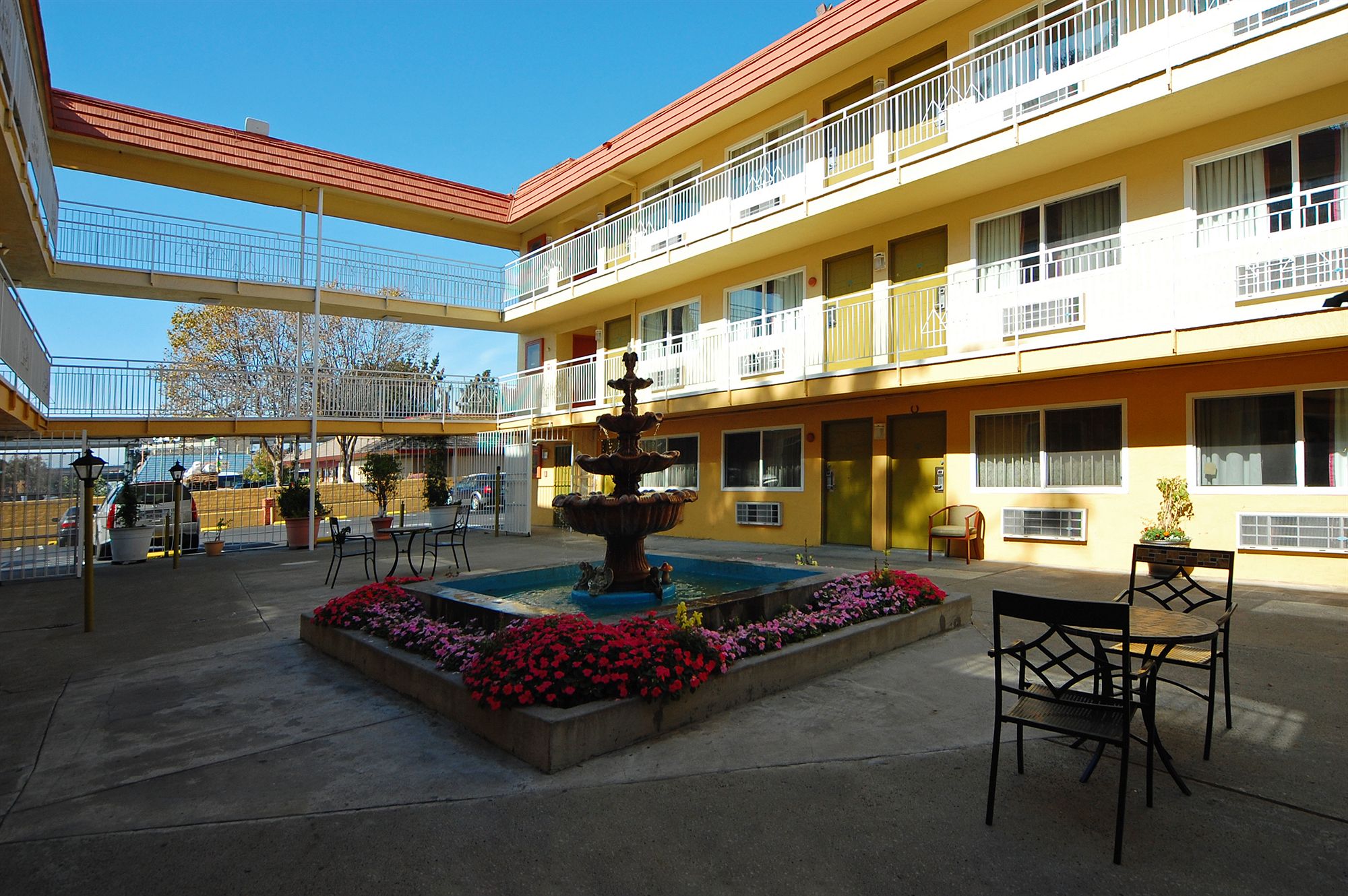 Фото Imperial Inn