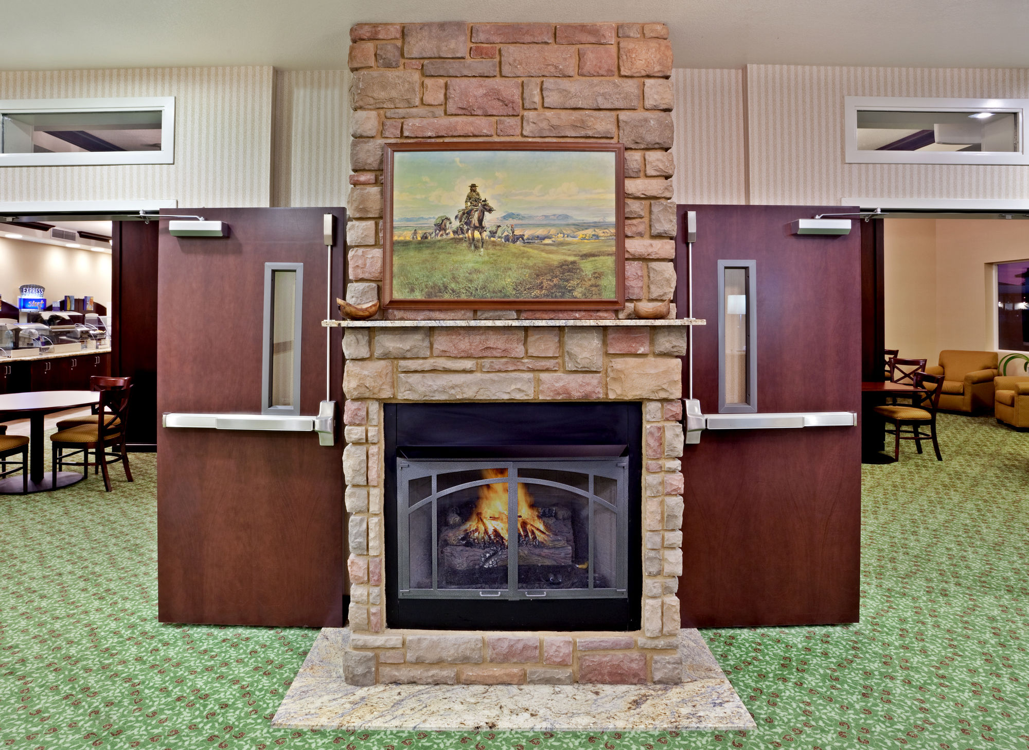 Фото Holiday Inn Express & Suites Ontario, an Ihg Hotel