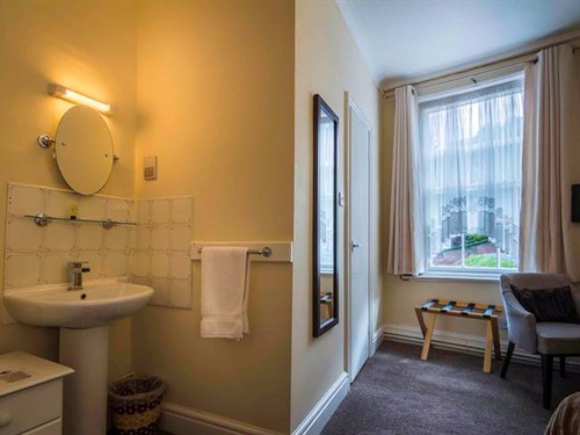 Фото The Mount Pleasant Hotel