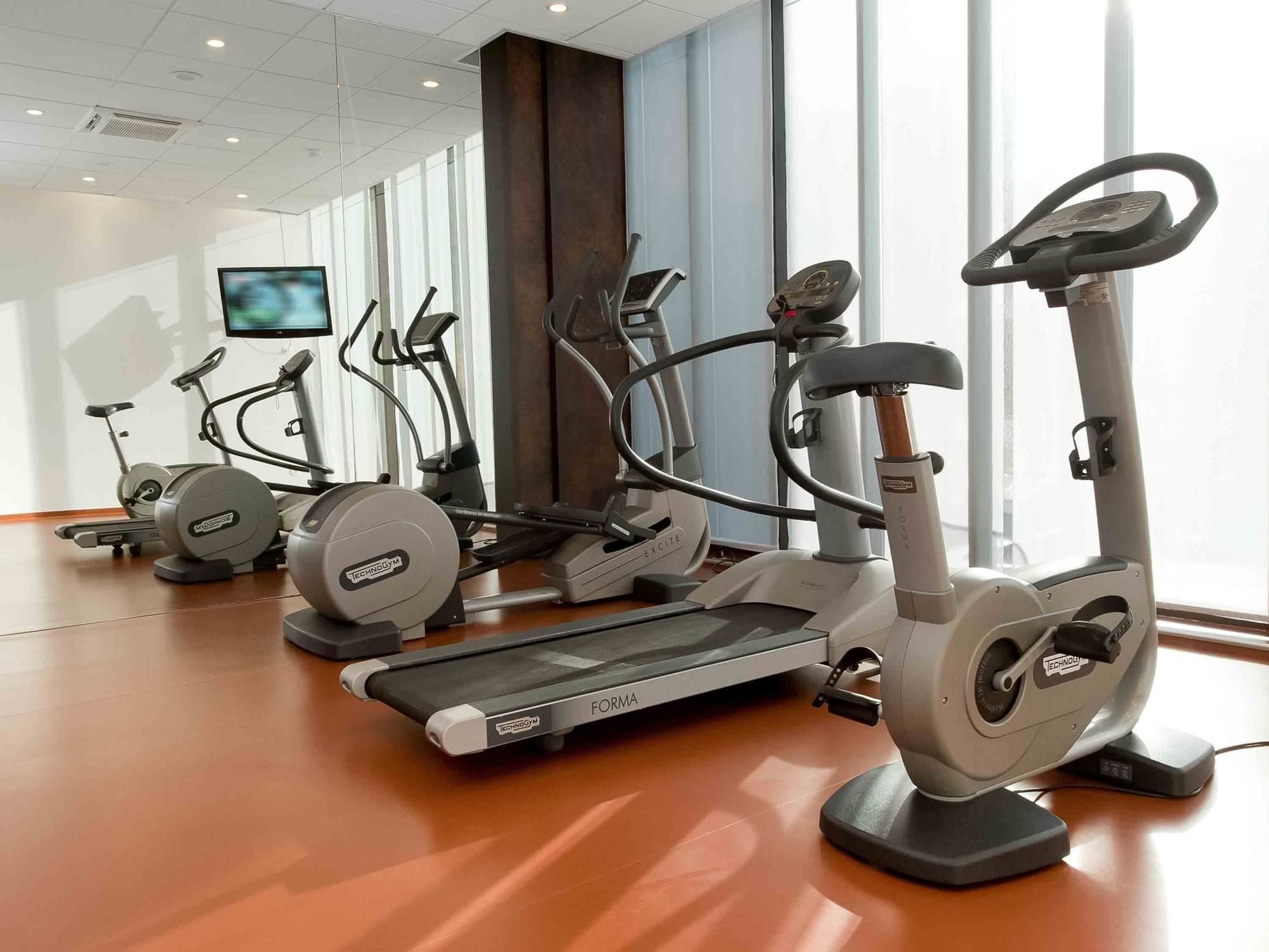 Фото Novotel Suites Reims Centre